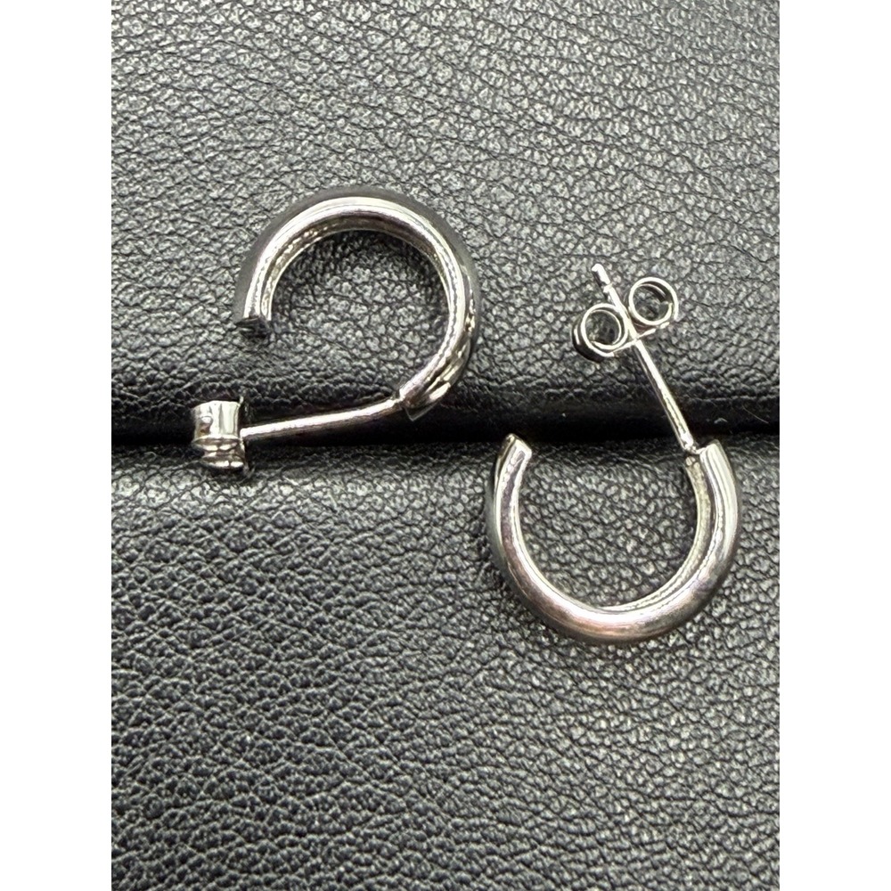 New Condition Hoop Earrings 13 MM 925 Huggie J30